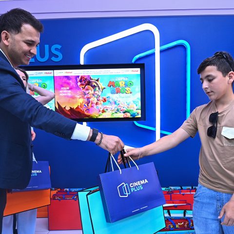 A holiday for children: the chain of cinemas “CinemaPlus” invited children from low-income families - PHOTO — 22