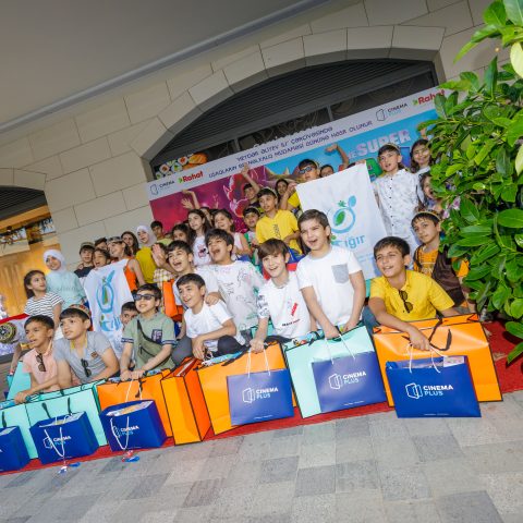 A holiday for children: the chain of cinemas “CinemaPlus” invited children from low-income families - PHOTO — 24