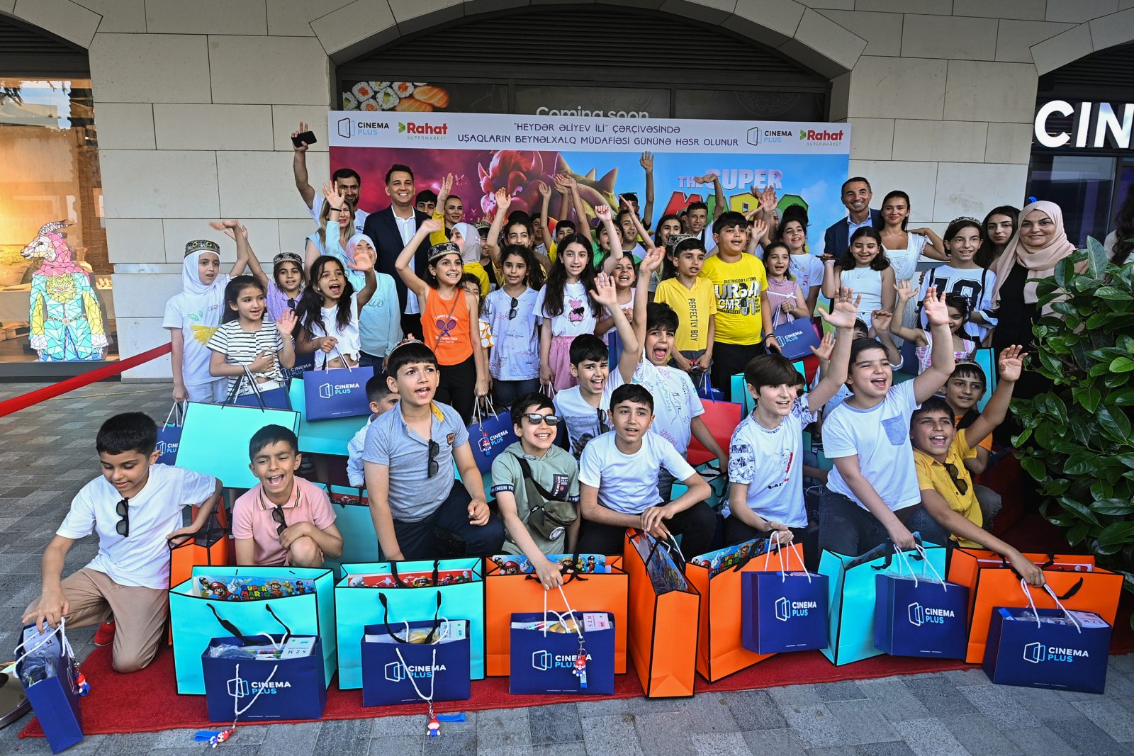 A holiday for children: the chain of cinemas “CinemaPlus” invited children from low-income families - PHOTO
