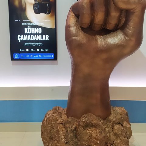 CinemaPlus-da "Köhnə çamadanlar" filminin nümayişi ilə Anım Günü qeyd olunub — 1