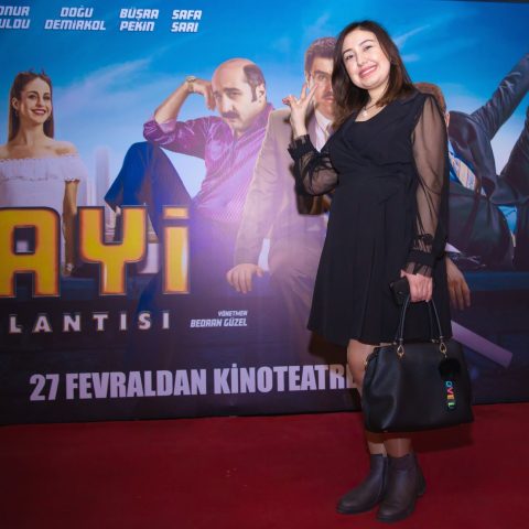 “CinemaPlus” kinoteatrında “Bayi toplantısı” türk komediyasının premyeradan öncə nümayişi keçirilib. — 2