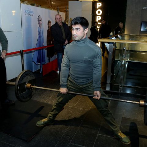 “CinemaPlus”da dünya şöhrətli ağır atlet Naim Süleymanoğlu haqda film nümayiş edildi — 4