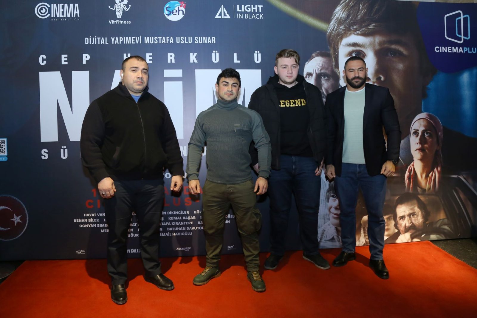 “CinemaPlus”da dünya şöhrətli ağır atlet Naim Süleymanoğlu haqda film nümayiş edildi