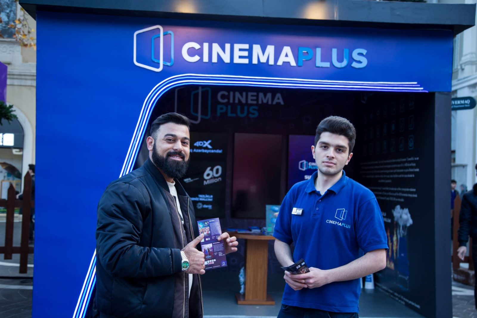 CinemaPlus “Soyuq əllər, isti ürək” yeni il yarmarkasında