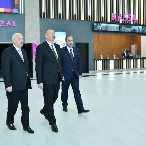 Ilham Aliyev at the opening of "CinemaPlus" in Sumqayit — 7