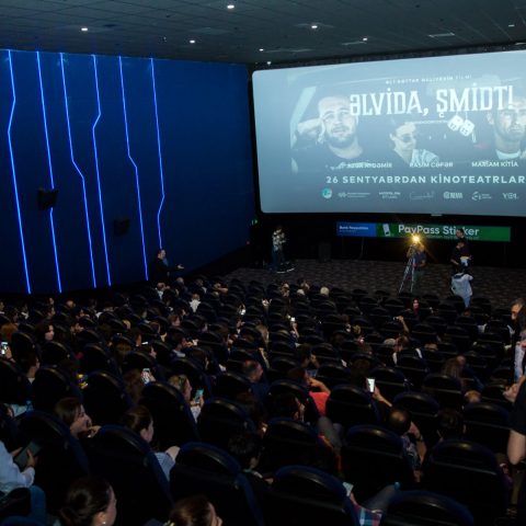 “CinemaPlus” da “Əlvida, Şmidt!” filminin qala-gecəsi keçirilib. — 44