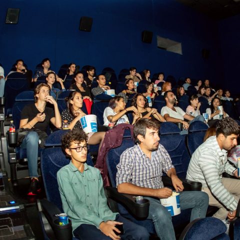 “CinemaPlus”da MDB-dən olan sosial şəbəkə fəalları üçün “JARA” filminin nümayişi keçirilib — 24