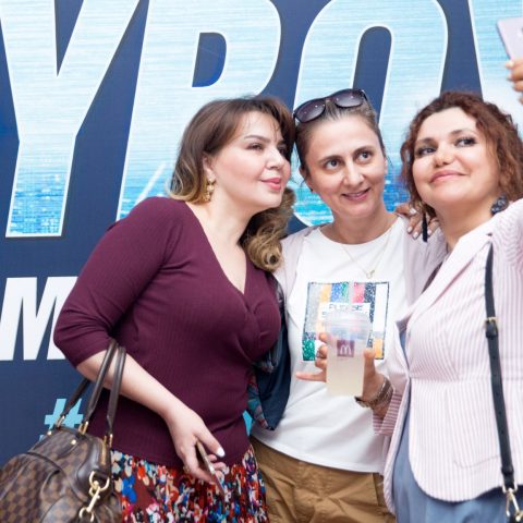“CinemaPlus”da “Playboy əməliyyatçı” filminin azərbaycan dilində nümayişi keçirilib. — 12
