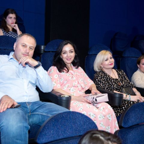 “CinemaPlus”da “Playboy əməliyyatçı” filminin azərbaycan dilində nümayişi keçirilib. — 17