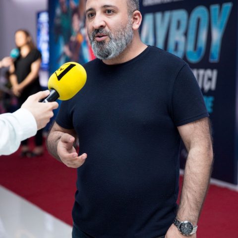 “CinemaPlus”da “Playboy əməliyyatçı” filminin azərbaycan dilində nümayişi keçirilib. — 2