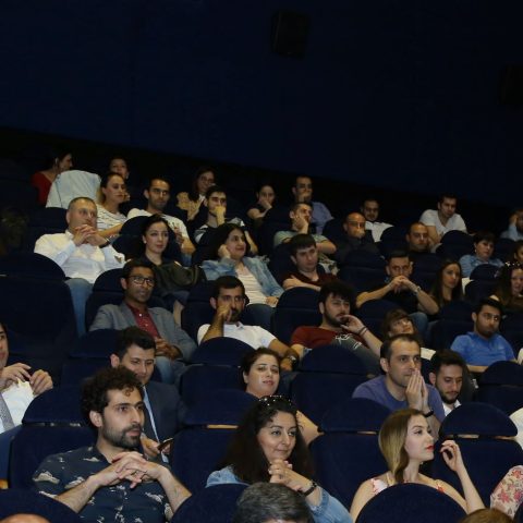 “CinemaPlus”da “Yaraşıqlı, pis, əclaf” filminin azərbaycan dilində nümayişi keçirilib. — 19
