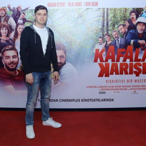 В «CinemaPlus» прошёл показ фильма «Kafalar karışıq» — 3