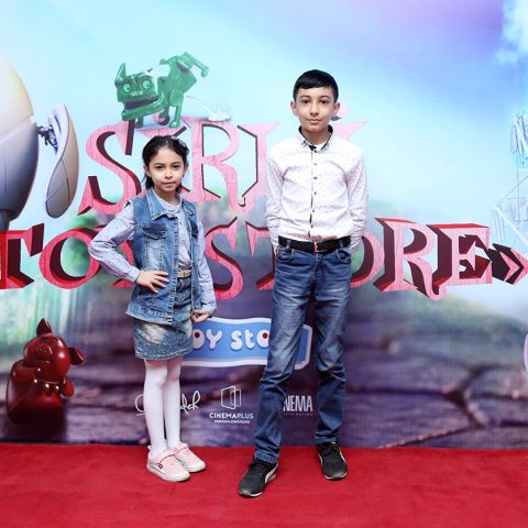 “CinemaPlus”da azərbaycan dilində yeni “Sirli Toy Store” cizgi filminin nümayişi keçirilib. — 2