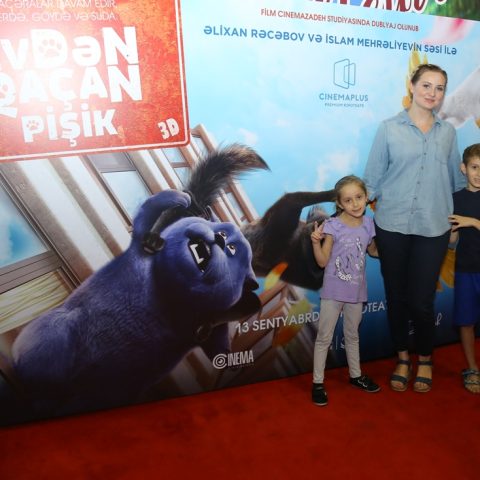 CinemaPlus-da “Evdən qaçan pişik” cizgi filminin azərbaycan dilində nümayişi keçirilib. — 4
