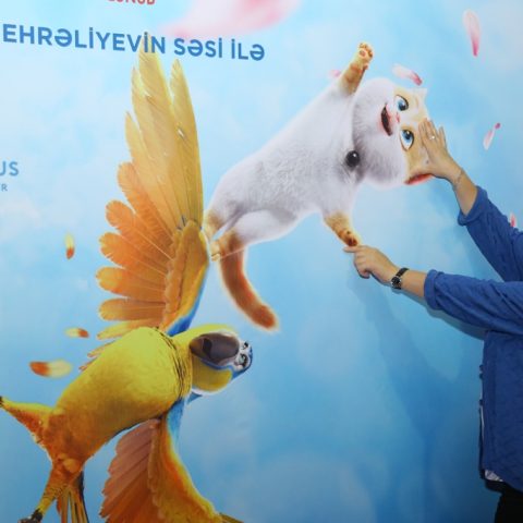 CinemaPlus-da “Evdən qaçan pişik” cizgi filminin azərbaycan dilində nümayişi keçirilib. — 7