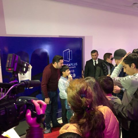 В “CinemaPlus Xəmsə" коллектив "Kəklikotu" раздал автографы — 1