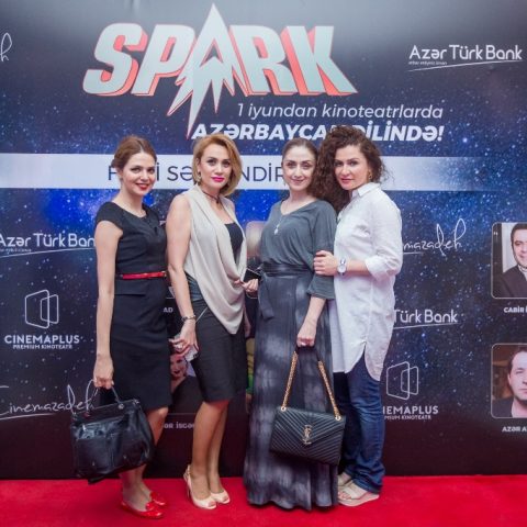 “CinemaPlus Ganjlik Mall” kinoteatrında “Spark”ın təqdimatı — 1