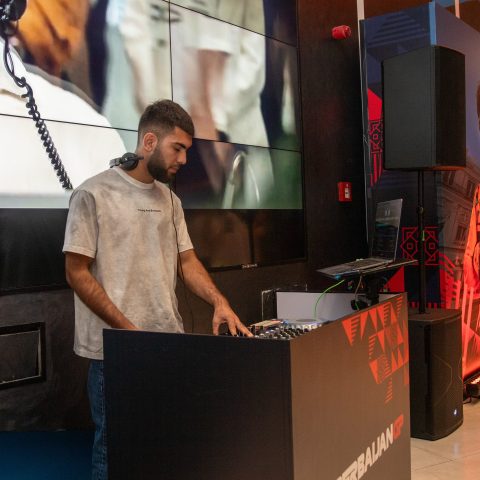 Azərbaycanda “Formula 1” filminin qapalı nümayişi baş tutub - FOTO/VIDEO — 20