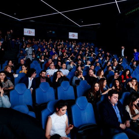 Azerbaijani dubbing of a Hollywood movie in CinemaPlus — 22