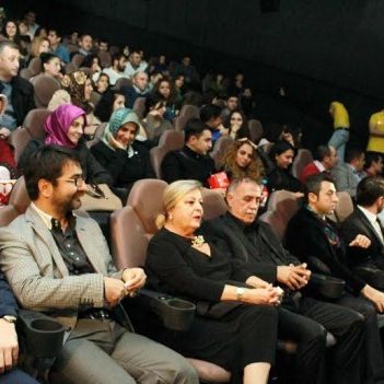 В премьере фильма в кинотеатре "28 Cinema" приняли участие известные турецкие актеры — 3