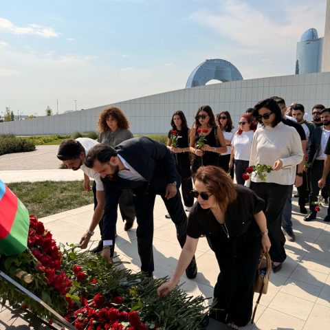 CineMastercard komandası Zəfər Abidəsini ziyarət etdi - FOTO — 3